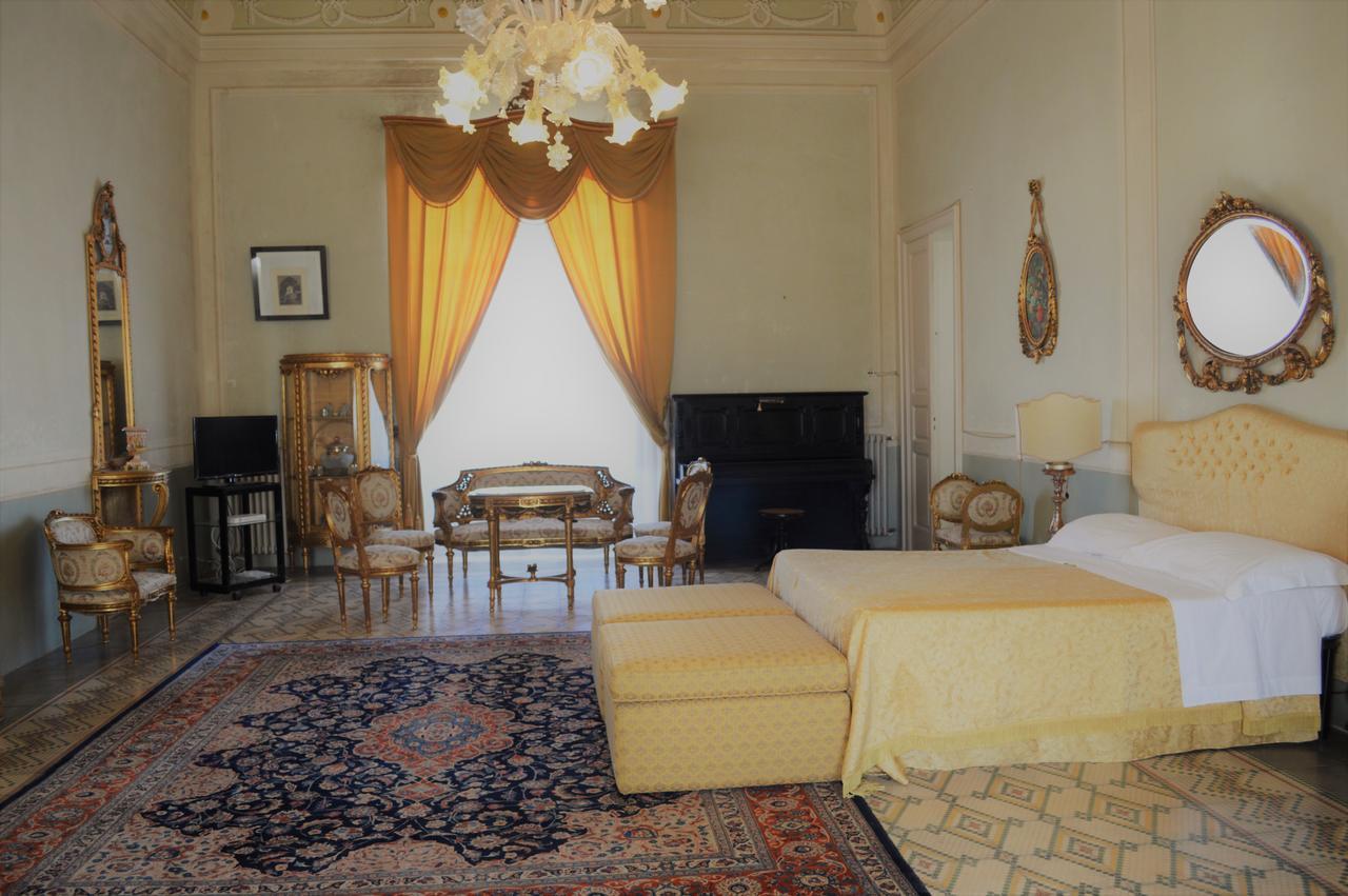 Palazzo Vecchio Bed & Breakfast Marittima Luaran gambar
