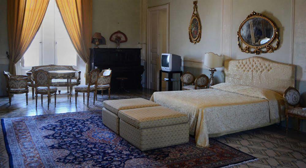 Palazzo Vecchio Bed & Breakfast Marittima Luaran gambar